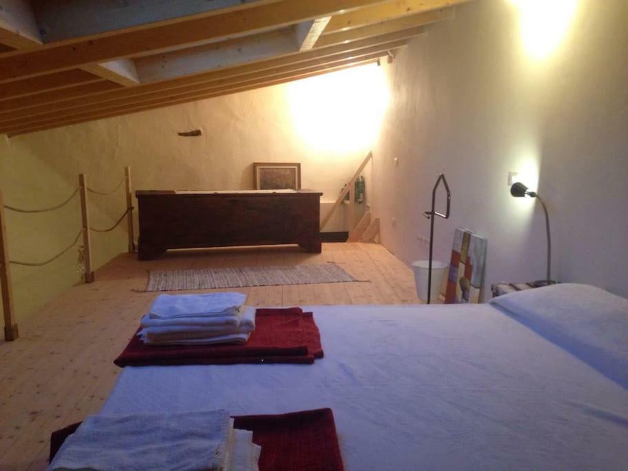 Casa Del Nespolo Bed and Breakfast Pilzone Eksteriør billede