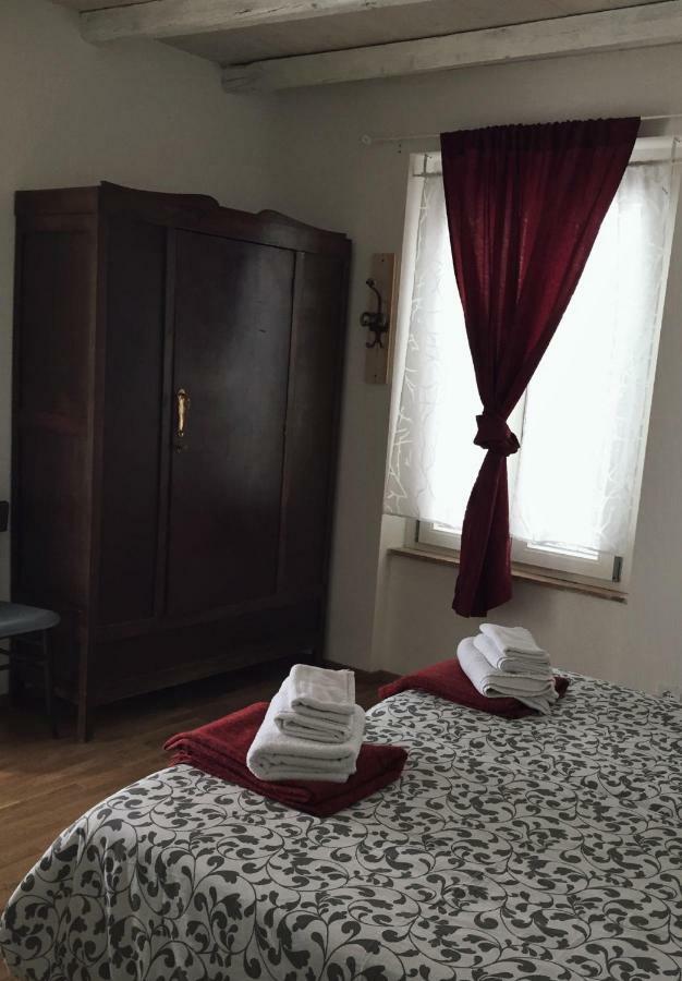 Casa Del Nespolo Bed and Breakfast Pilzone Eksteriør billede
